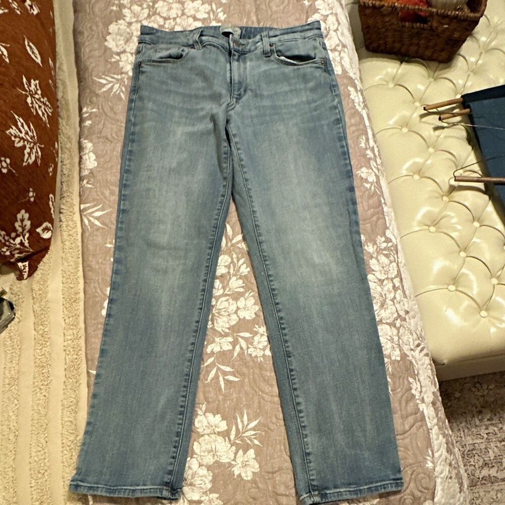 Universal Thread High Rise Slim Straight Light Wash Blue Stretch Jeans Size 10